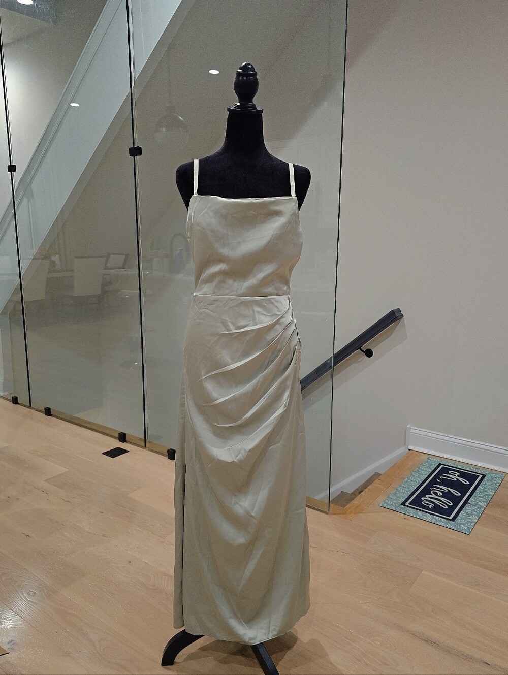 Elegant Green SAGE Satin Spaghetti-Strap Evening Dress